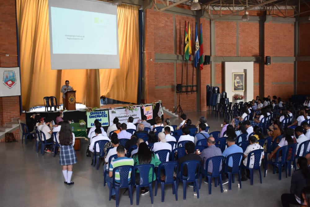 IPRED fomenta diálogo sobre regionalización universitaria imagen de la publicación