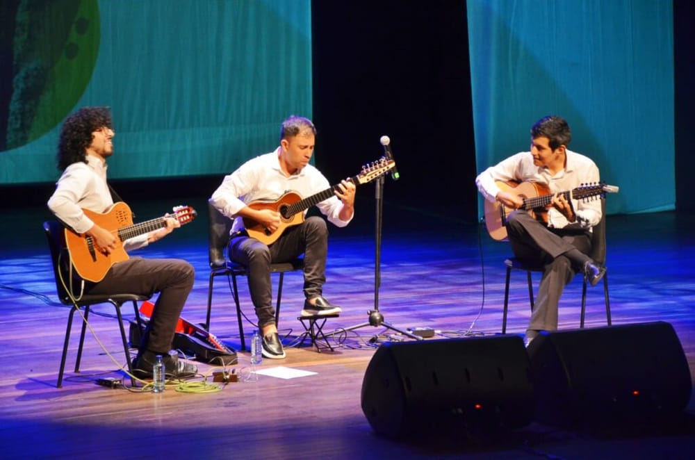 Trío Instrumental del maestro Álvaro Quiroga inaugurará el 33° Festival Luis A. Calvo de Música Andina Colombiana imagen de la publicación