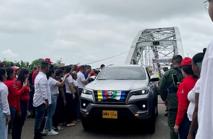 Colombia y Venezuela restablecen conexión vehicular después de casi dos años imagen de la publicación