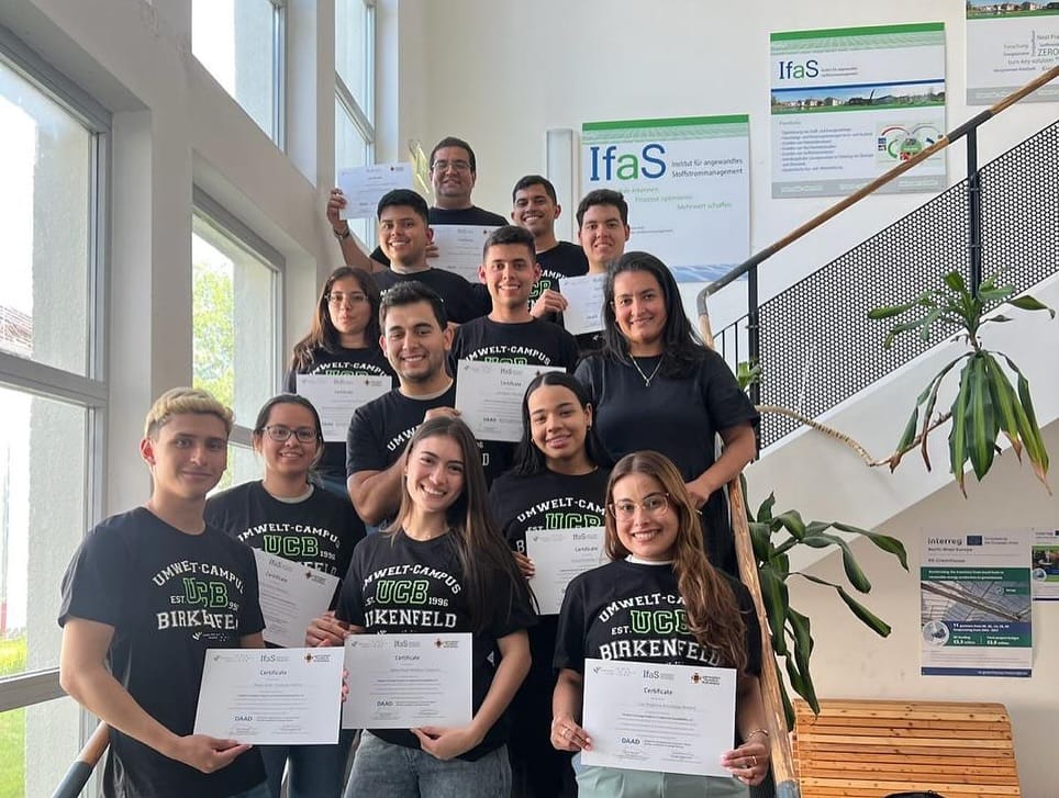 Estudiantes UPB en central Hochschule Trier en Alemania imagen de la publicación