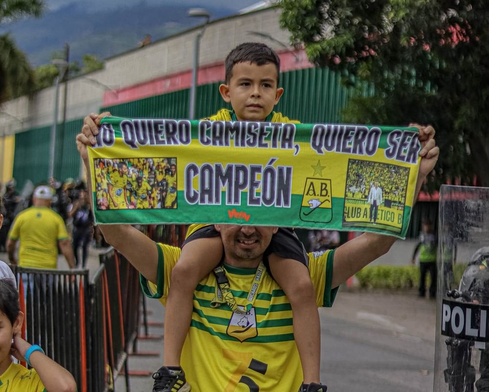 La pasión del leopardo se hace viral: Darlyne Gualdrón brilla en redes con su tributo al Atlético Bucaramanga imagen de la publicación