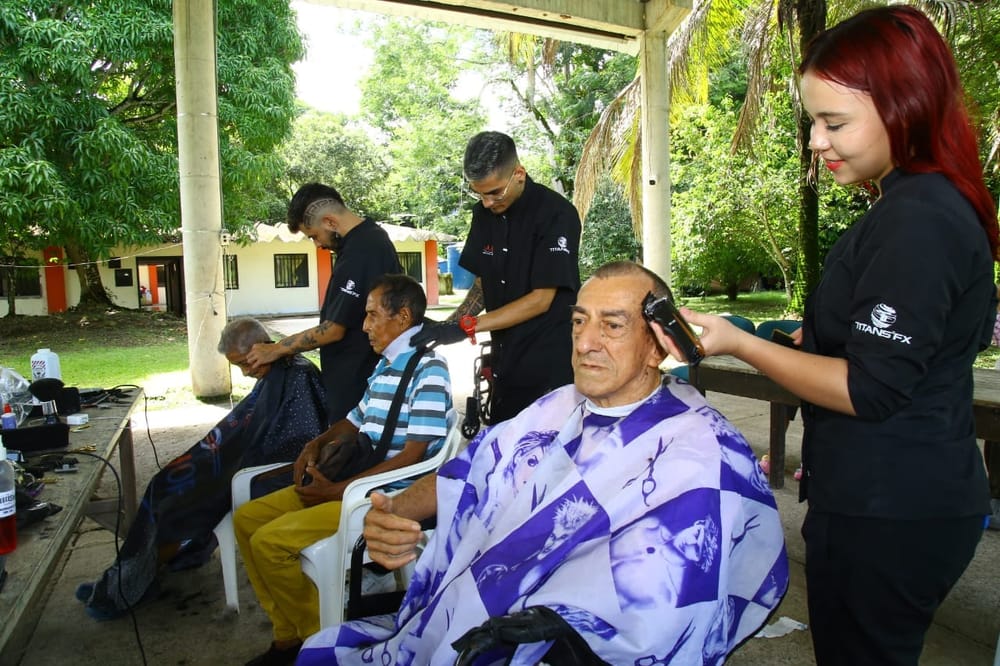 Cimitarra fortalece el cuidado y bienestar de los adultos mayores imagen de la publicación