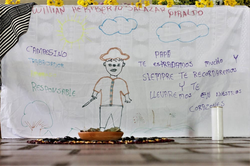 Después de veinte años de búsqueda, Luz Dary Cardona recibe el cuerpo de su esposo en Meta imagen de la publicación