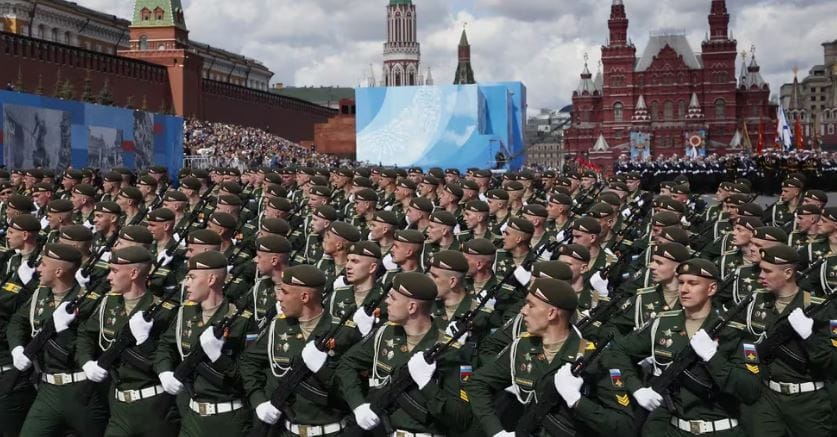 Putin asegura avances rusos en Ucrania y critica apoyo militar francés imagen de la publicación