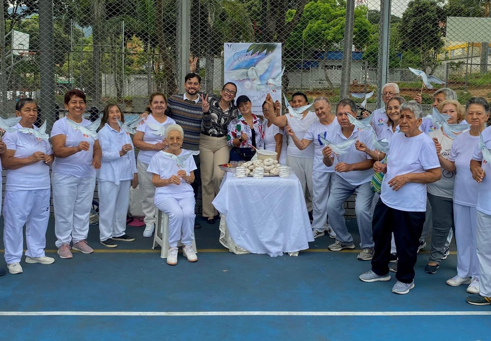 “Ponte la Camiseta desde los Valores” con la tercera edad de Bucaramanga imagen de la publicación