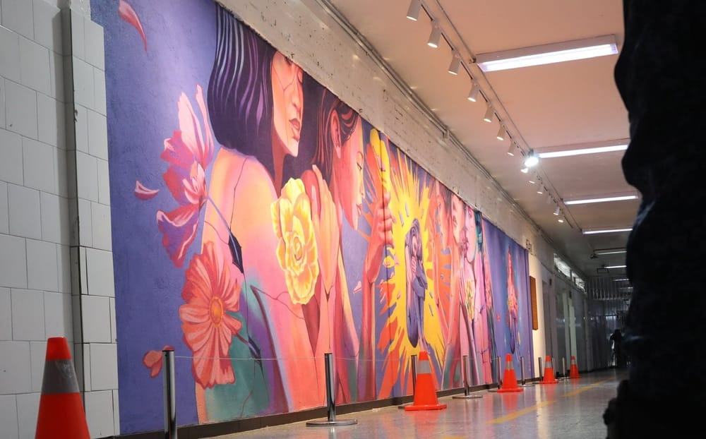 Medida simbólica: Jineth Bedoya recibe mural de reparación en la cárcel la Modelo imagen de la publicación