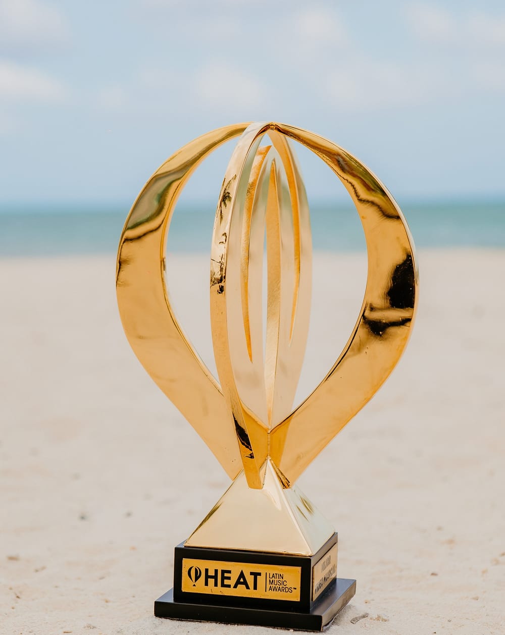 En su décimo aniversario los Heat Latin Music Awards se visten de gala imagen de la publicación