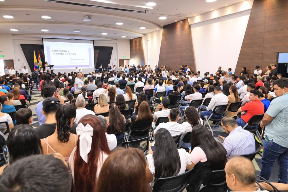 URIBE dirige diplomado para la democracia en SANTANDER imagen de la publicación