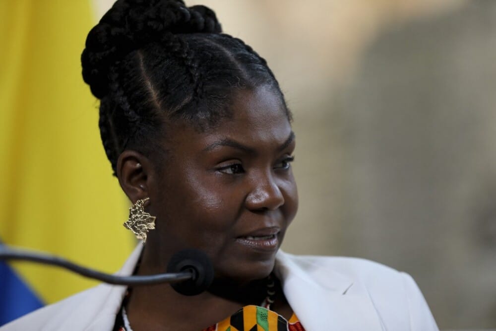 La vicepresidenta Francia Márquez denuncia atentado contra su padre y sobrino en Jamundí imagen de la publicación