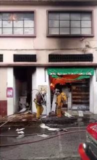 Incendio en el Socorro consumió par de locales imagen de la publicación