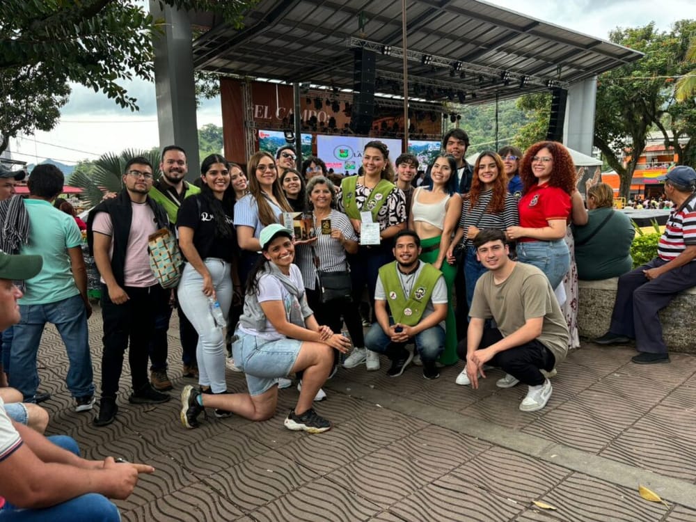 TUNA UIS gana mejor Actuación en Tarima Central en Cundinamarca imagen de la publicación