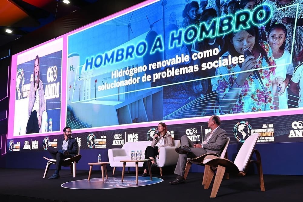 UPB destaca en el 10° Innovation Land Summit con proyectos de innovación tecnológica imagen de la publicación