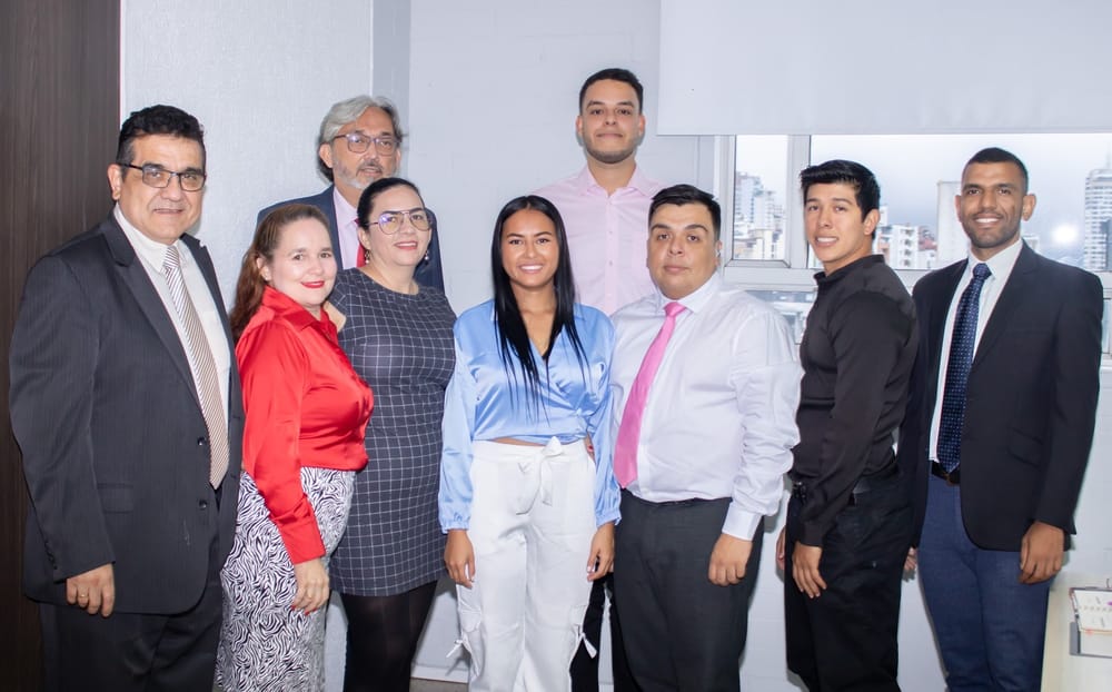 Seminario de proyectos de maestrantes Cohorte 13 UCC imagen de la publicación