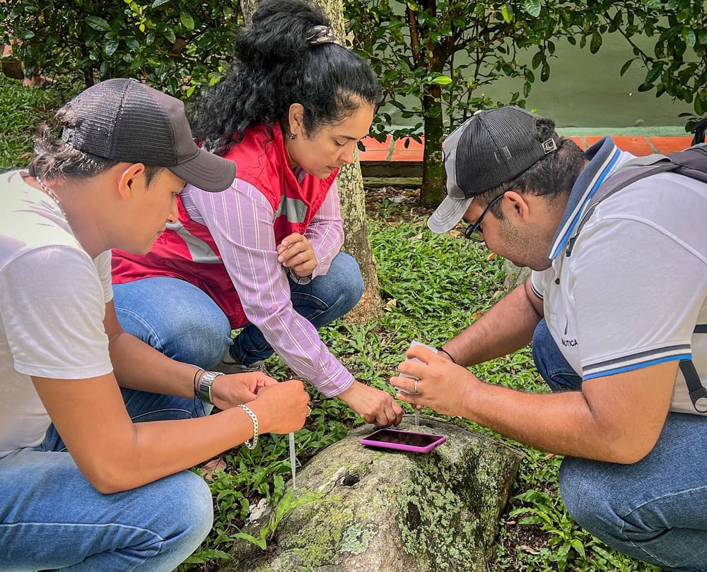 Tropa Antidengue en los barrios de Floridablanca imagen de la publicación