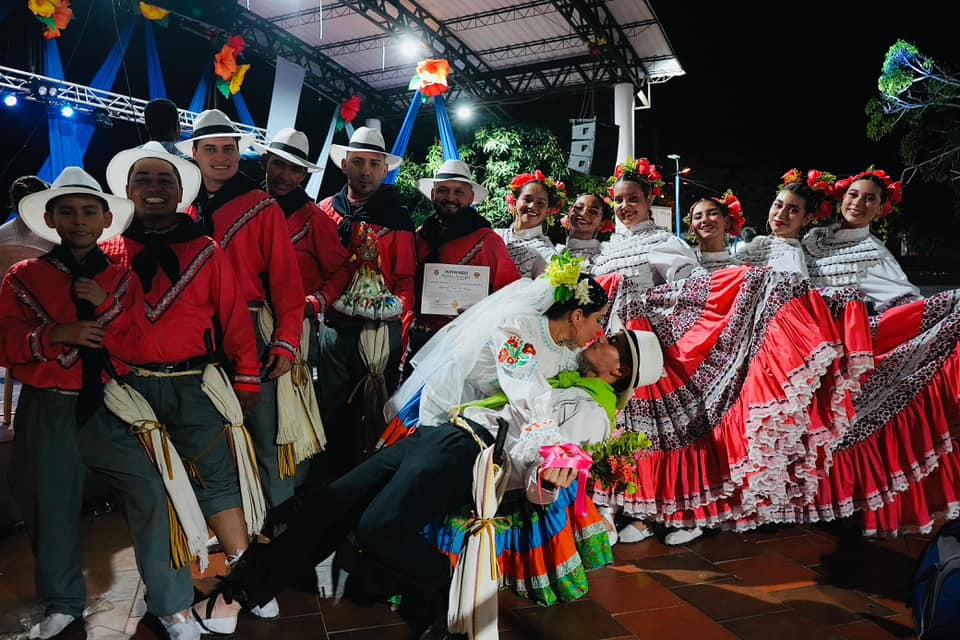 Fulgurante presentación de Danzas Casa de Cultura Lebrija imagen de la publicación