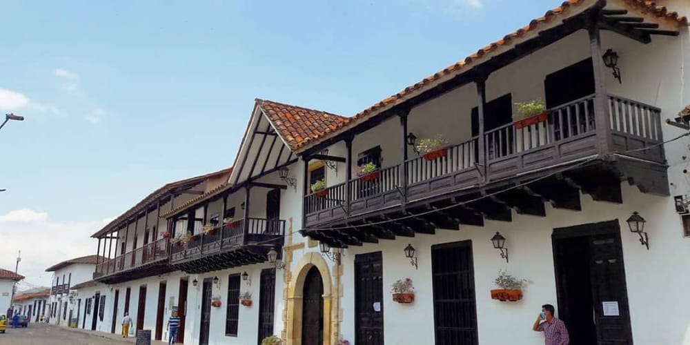 Cortes de luz afectan funcionamiento de la Alcaldía de Girón imagen de la publicación