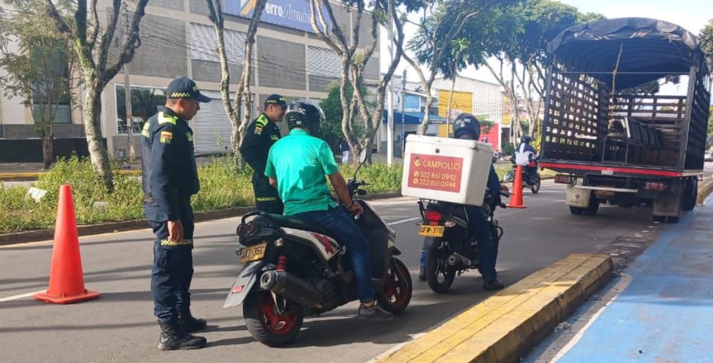 Alcaldía y Policía Metropolitana intensifican registros y controles en Bucaramanga imagen de la publicación