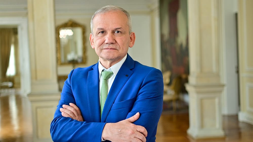 Presidente Petro aceptó renuncia de Carlos Ramón González a la DNI imagen de la publicación