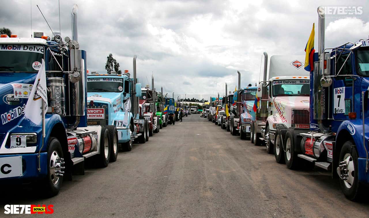 Una mujer al volante: Yulieth Aponte, la única mujer en el Concurso Nacional de Tractomulas 2024 imagen de la publicación