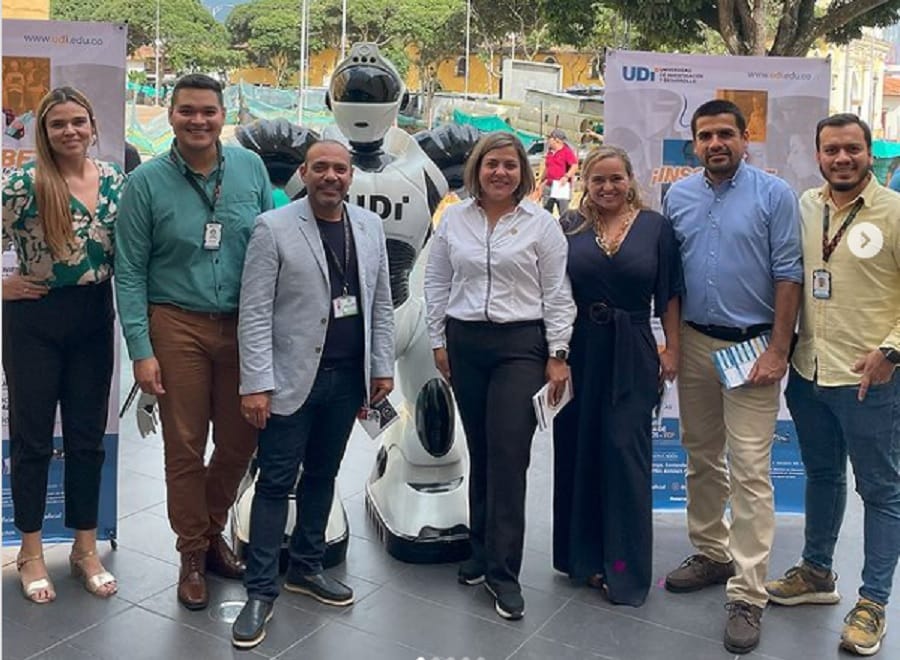 Bucaramanga se llena de oportunidades educativas en la primera Feria Educativa 2024 imagen de la publicación