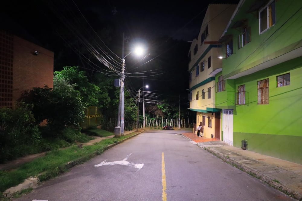 Bucaramanga brilla más que nunca con luminarias nuevas imagen de la publicación