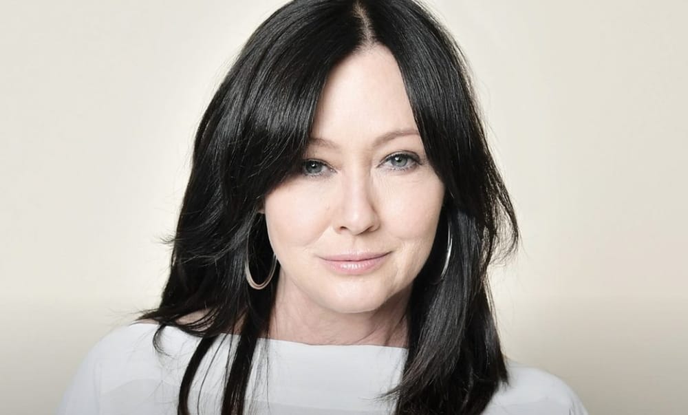 La actriz Shannen Doherty firmó su divorcio un día antes de fallecer a causa de un cáncer de mama imagen de la publicación