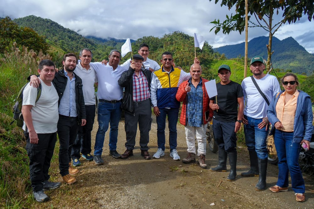 ELN y gobierno nacional se reúnen en Samaniego para diálogos de paz imagen de la publicación
