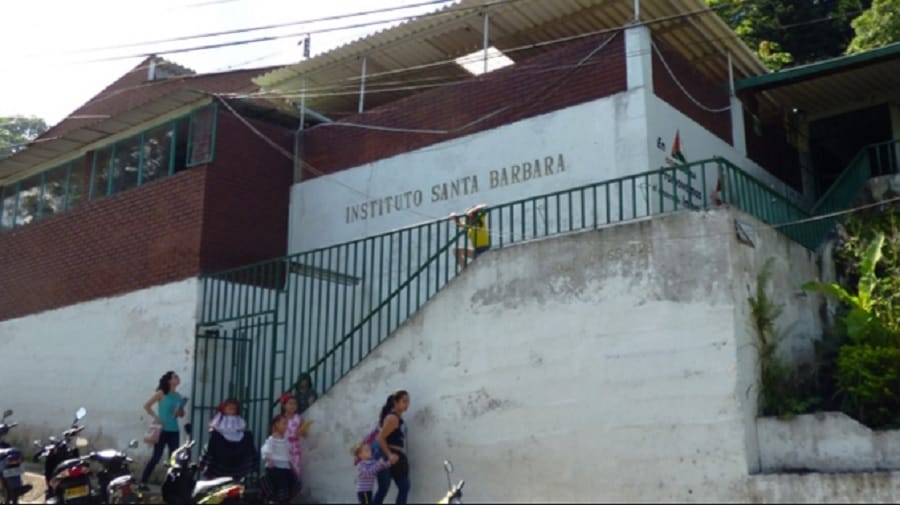 Escuela Santa Bárbara de Bucaramanga no se puede recuperar imagen de la publicación