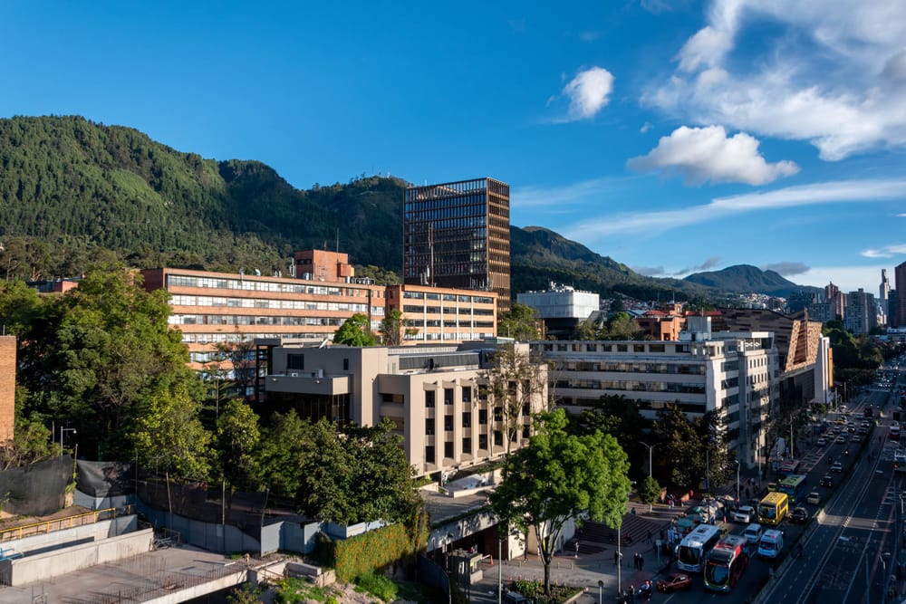 “Somos conscientes que debemos fortalecer nuestro trabajo en el cuidado de nuestros estudiantes": Universidad Javeriana imagen de la publicación