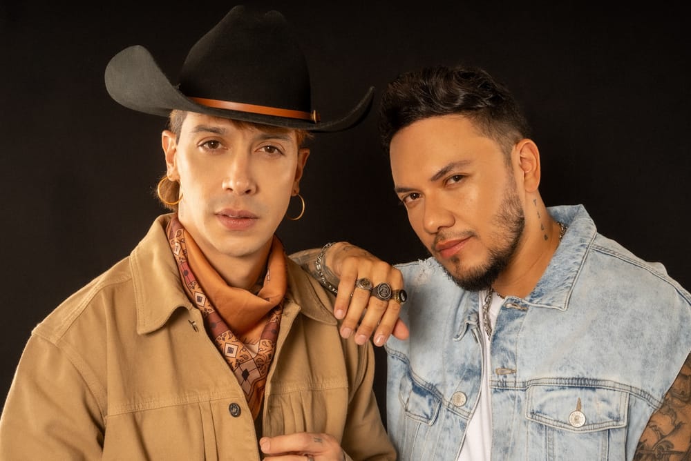 Pasabordo para brindar con 'Fondo Blanco' imagen de la publicación