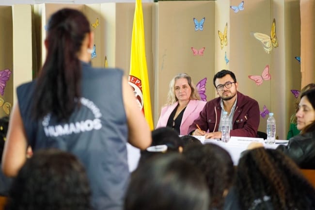 Supersalud inicia recorrido por las prisiones para solucionar quejas sobre el sistema imagen de la publicación