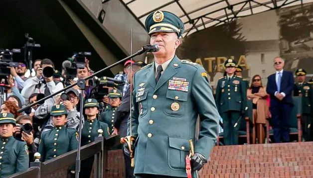 Ejército rechaza reclusión de López y Pinilla en guarniciones militares imagen de la publicación