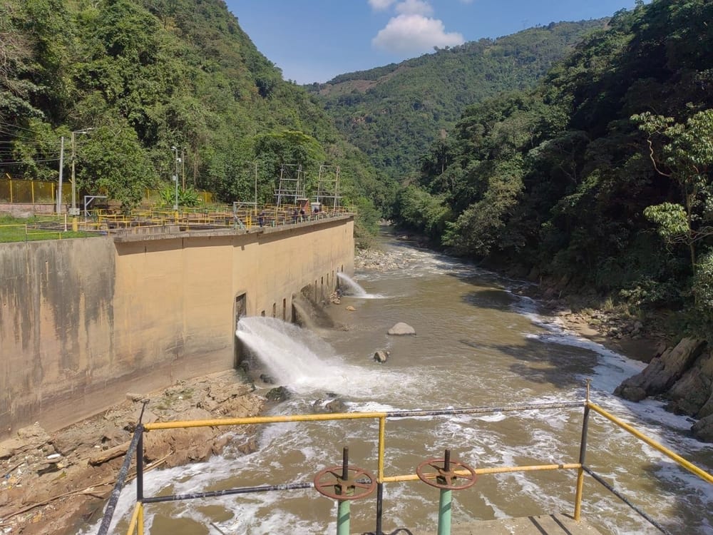 Inició desembalse de la represa de Bocas en el río Lebrija para mejorar calidad del agua imagen de la publicación