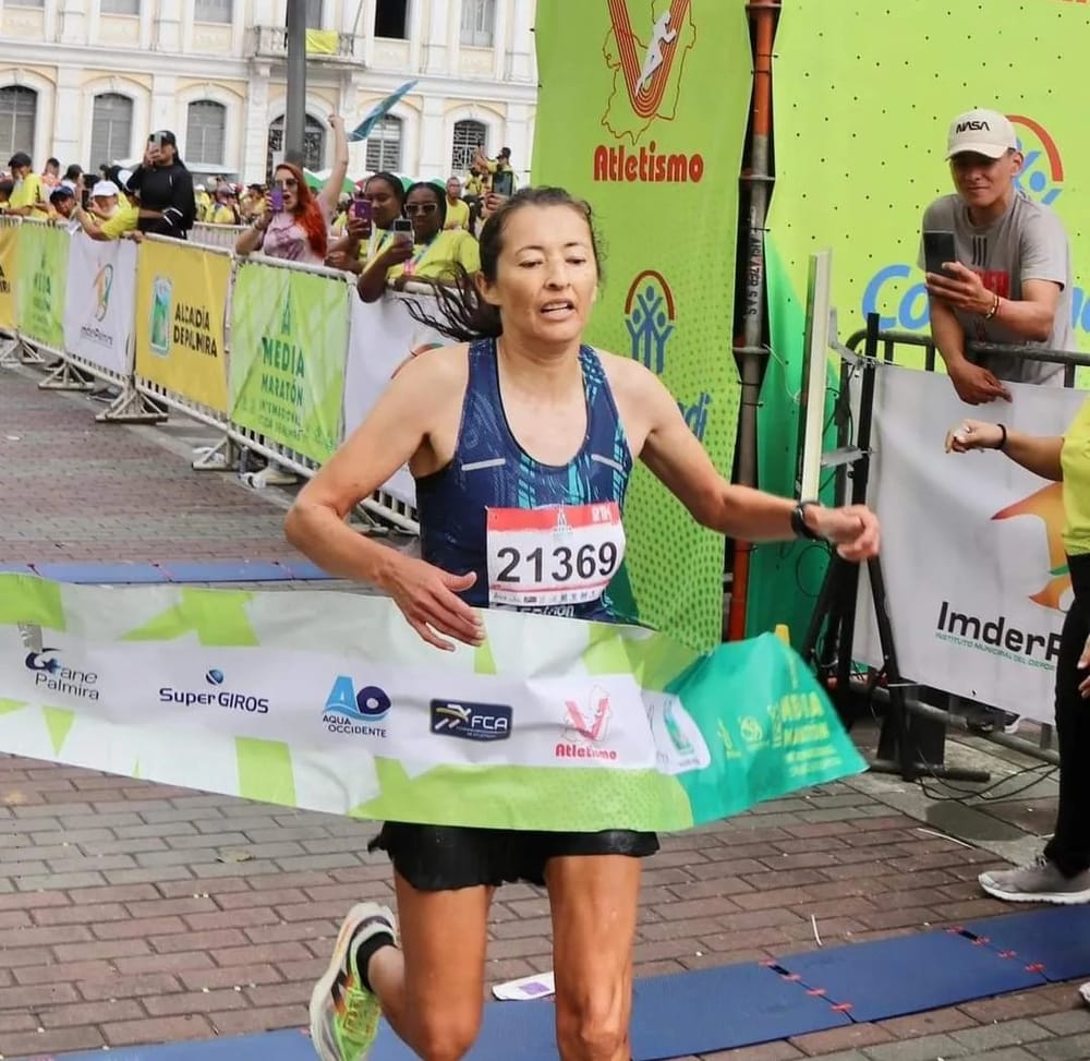 Veleña Lineida Mateus ganó la Media Maratón de Palmira imagen de la publicación