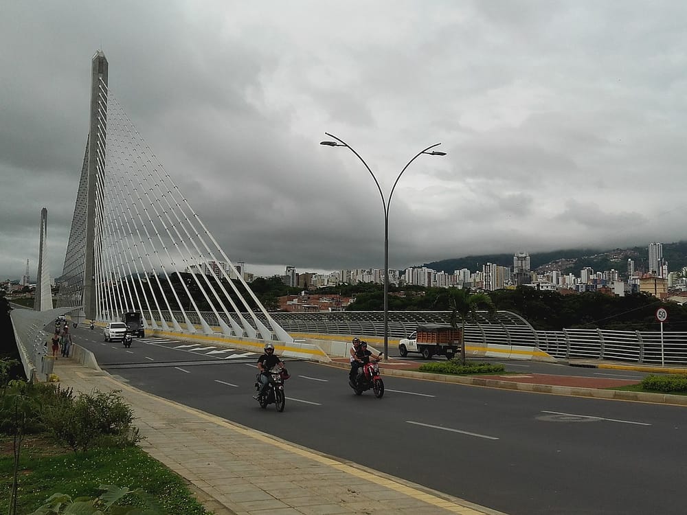 Cierres viales en el puente de La Novena de Bucaramanga por mantenimiento imagen de la publicación