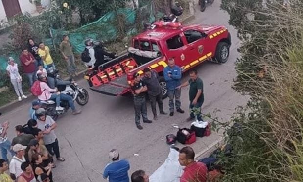 Un camión le frenó en seco la vida a motorizado en Málaga imagen de la publicación