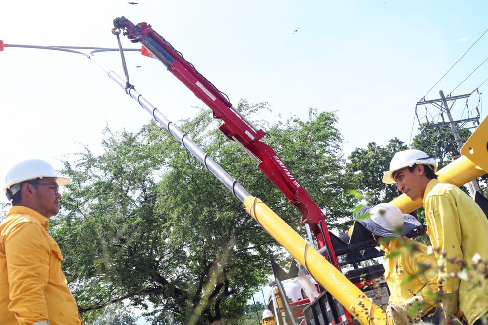 Avanza el proyecto ‘Iluminando Girón’ con 18 nuevas luminarias imagen de la publicación
