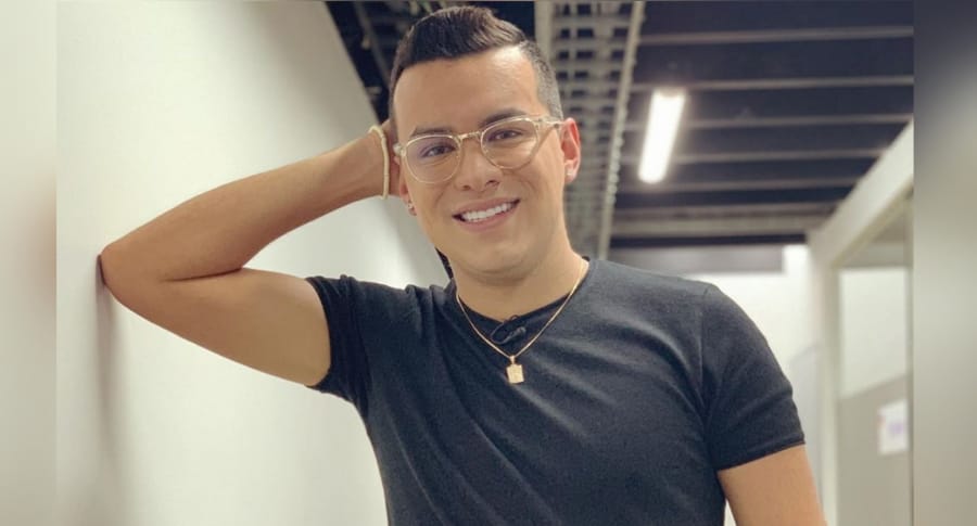 Yeison Jiménez ofrece recompensa por la recuperación de su pasaporte perdido imagen de la publicación