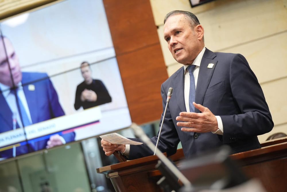 Presidente del Senado anuncia diplomado en gestión pública para concejales y diputados de Santander imagen de la publicación
