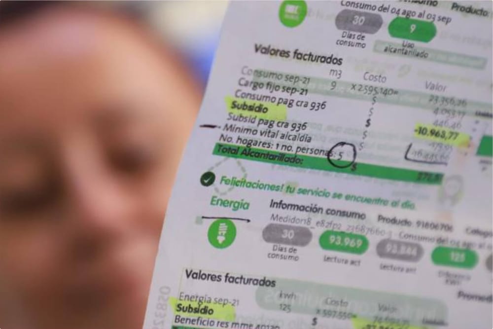 Petro denuncia mercado de intermediarios que triplica las tarifas de energía imagen de la publicación