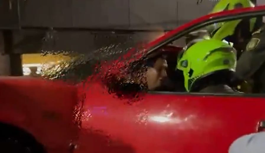 Borranchin armó tremendo berrinche tras la inmovilización de su carro imagen de la publicación