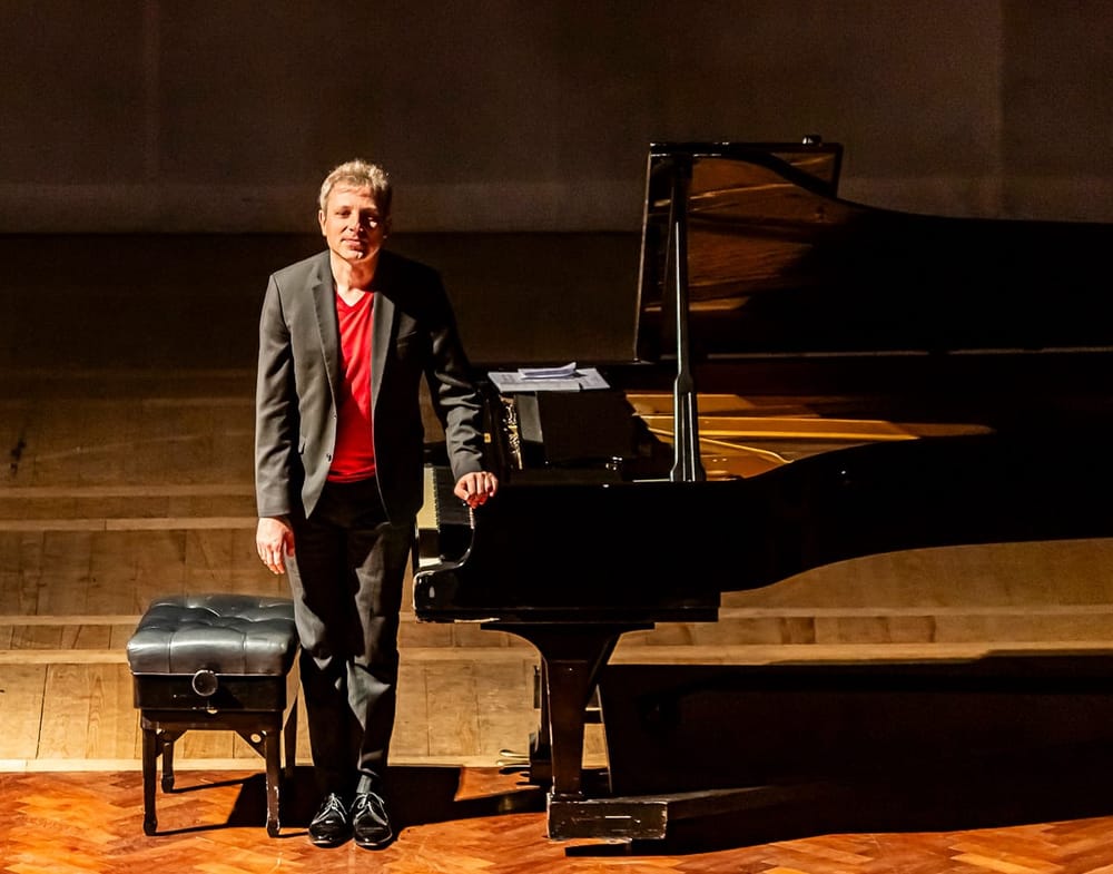 Maxime Zecchini en lanzamiento del Festival Internacional de Piano imagen de la publicación