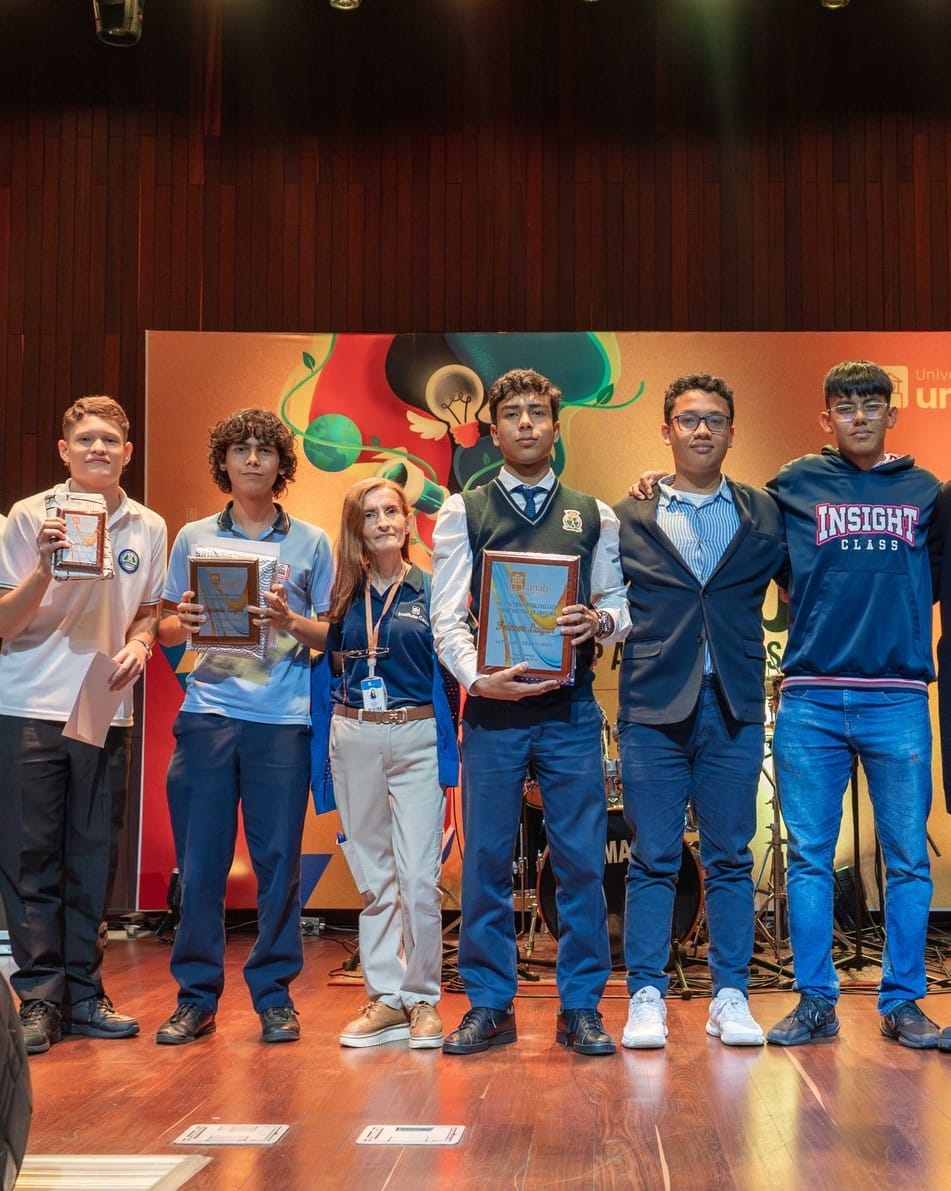 Ganadores Concurso de Oratoria imagen de la publicación