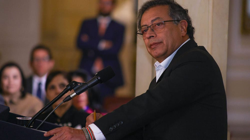 Petro pregunta al ELN: “¿Vendrán 75 años más de guerra entre nosotros mismos? imagen de la publicación