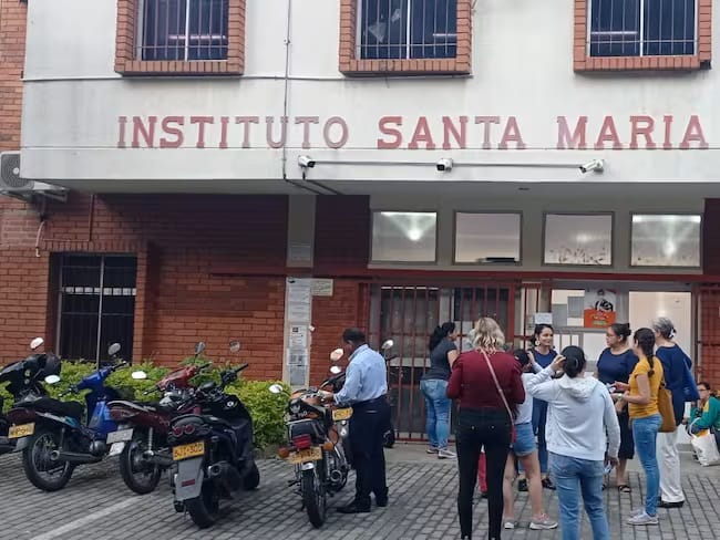 Pliego de cargos contra docente de colegio bumangués por andar de sucio con una estudiante imagen de la publicación