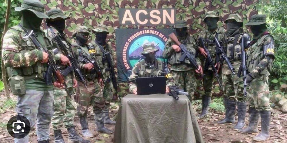 Autodefensas de la sierra agradecen suspensión de órdenes de captura por parte del Gobierno imagen de la publicación