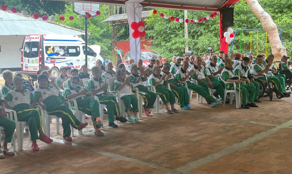 Alcaldía de Bucaramanga celebró el Día del Amor y la Amistad con los beneficiarios de la Fundación Shalom imagen de la publicación