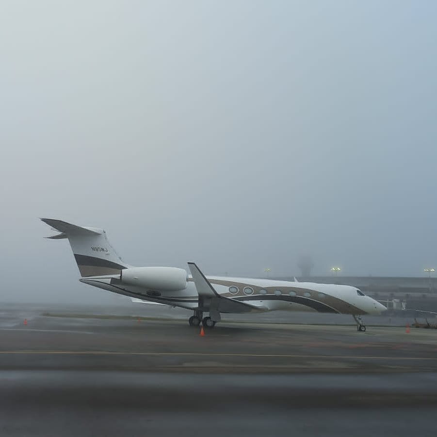 Retrasos en el aeropuerto José María Córdova por condiciones climáticas imagen de la publicación