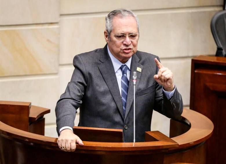 Senador Iván NAME Vásquez enfrenta pérdida de investidura imagen de la publicación