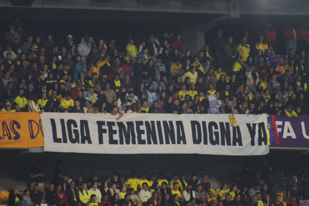Hinchas piden 'Liga Femenina digna' durante la clasificación de Colombia en el Mundial imagen de la publicación